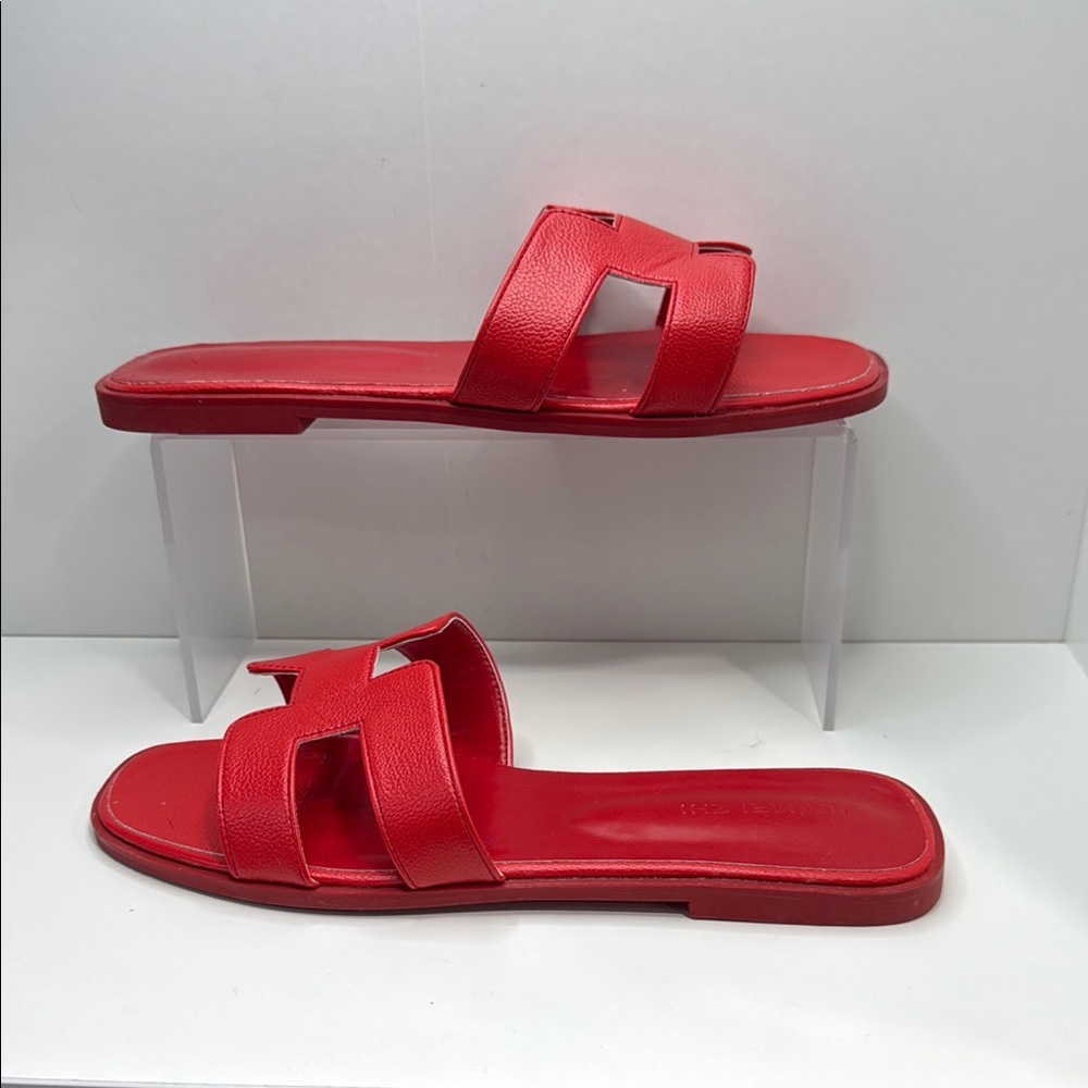 Red Faux Leather Slide Sandals – Luxe Minimalist Design - Picture 3 of 7